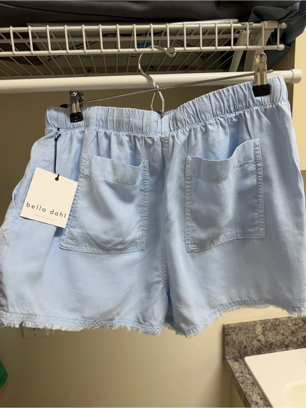NEW Bella Dahl Drawstring Pocket Short in Coastal Spray - Picture 4 of 9